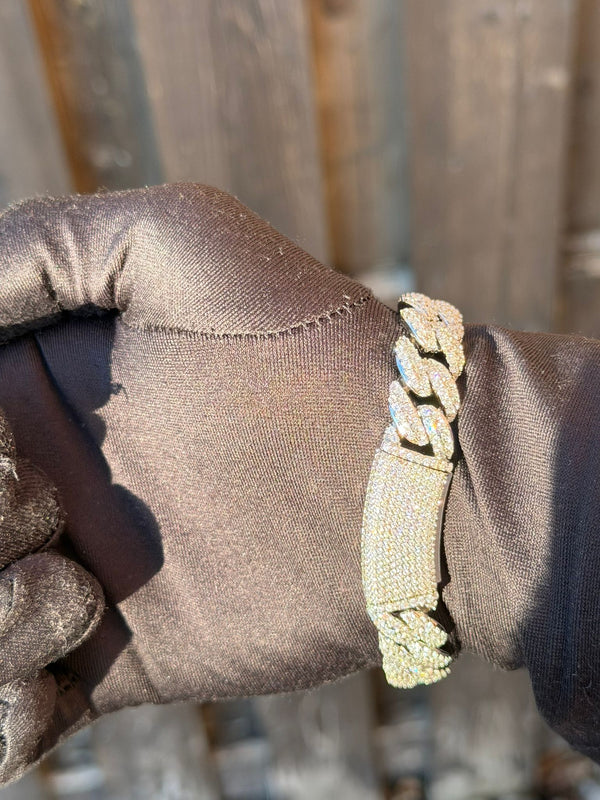 Iced Out 17MM Cuban Link Banana Clasp Bracelet